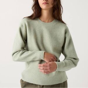 Uniqlo souffle yarn Green Crew Neck Sweater size small